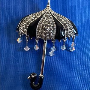 Rare Vintage “Mary Poppins” Disney Swarovski Umbrella Pin Parrot Head 2.75” X 2”